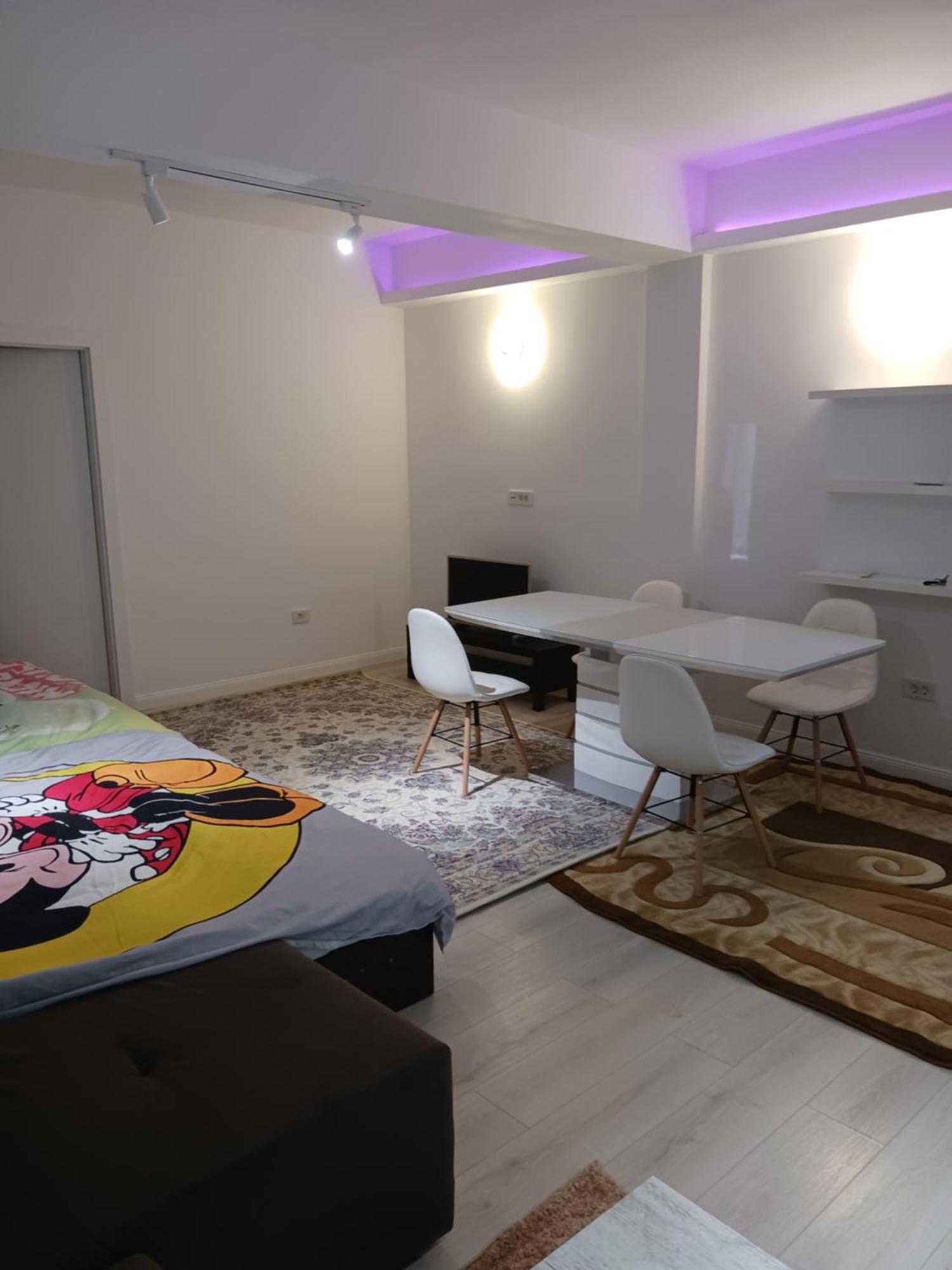 Ferienwohnung Myky Mouse Nu Primesc Santieristi Si Petrecareti Bukarest Exterior foto